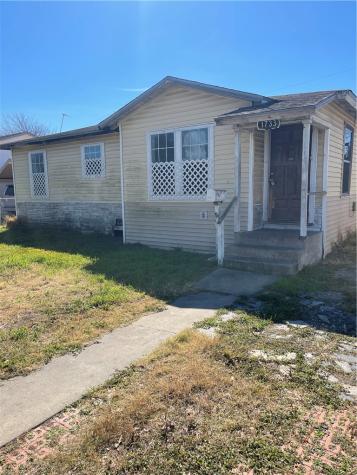 1733 Karen Drive Corpus Christi TX 78416