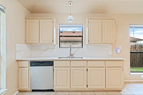 317 Lemonwood Drive Kingsville TX 78363