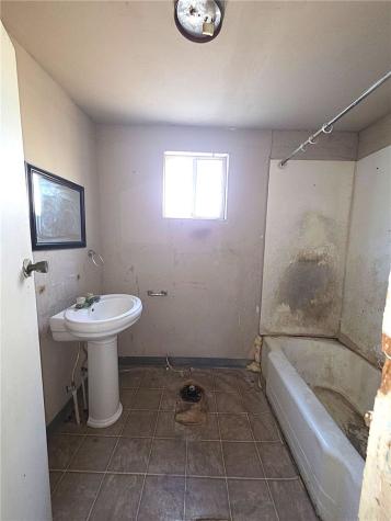 909 E Kleberg Avenue Kingsville TX 78363