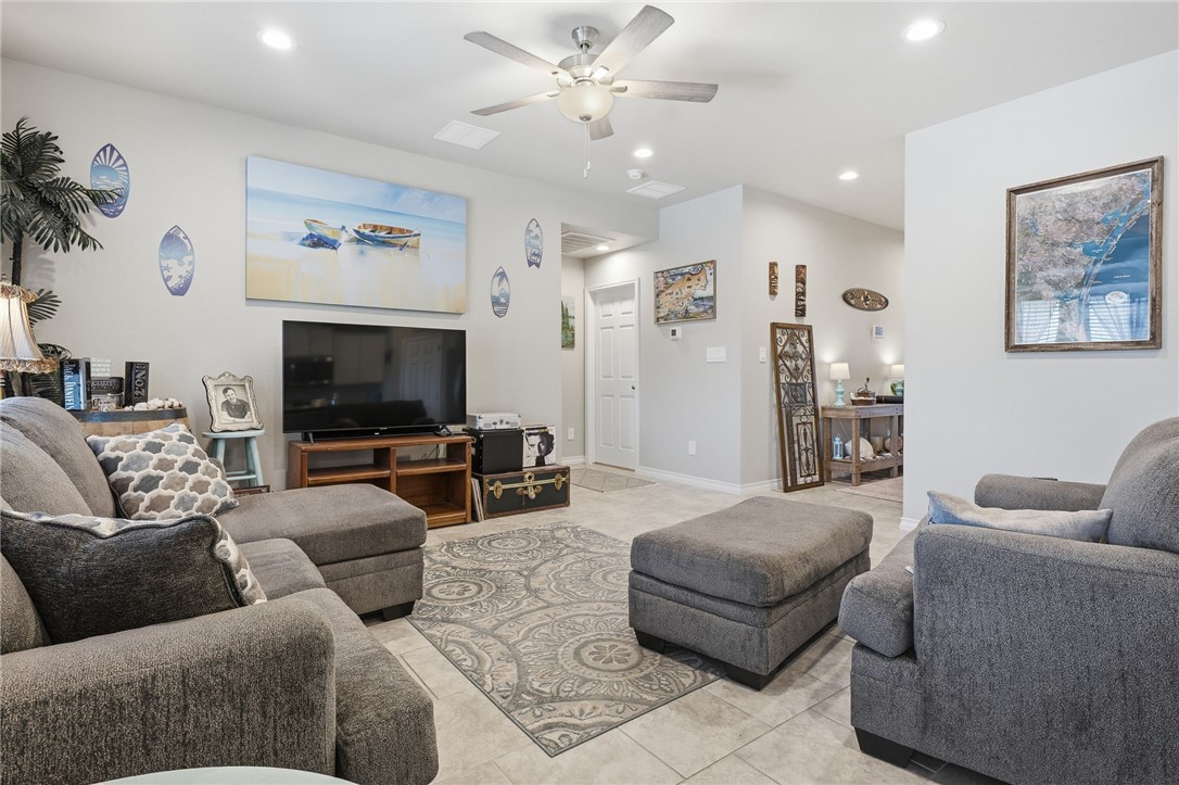117 Aruba Drive Rockport TX 78382