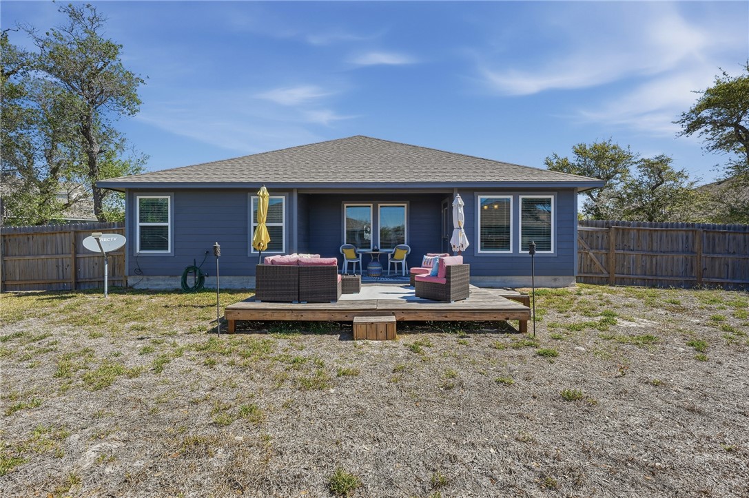 117 Aruba Drive Rockport TX 78382