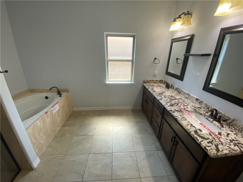3837 Woodhouse Corpus Christi TX 78414
