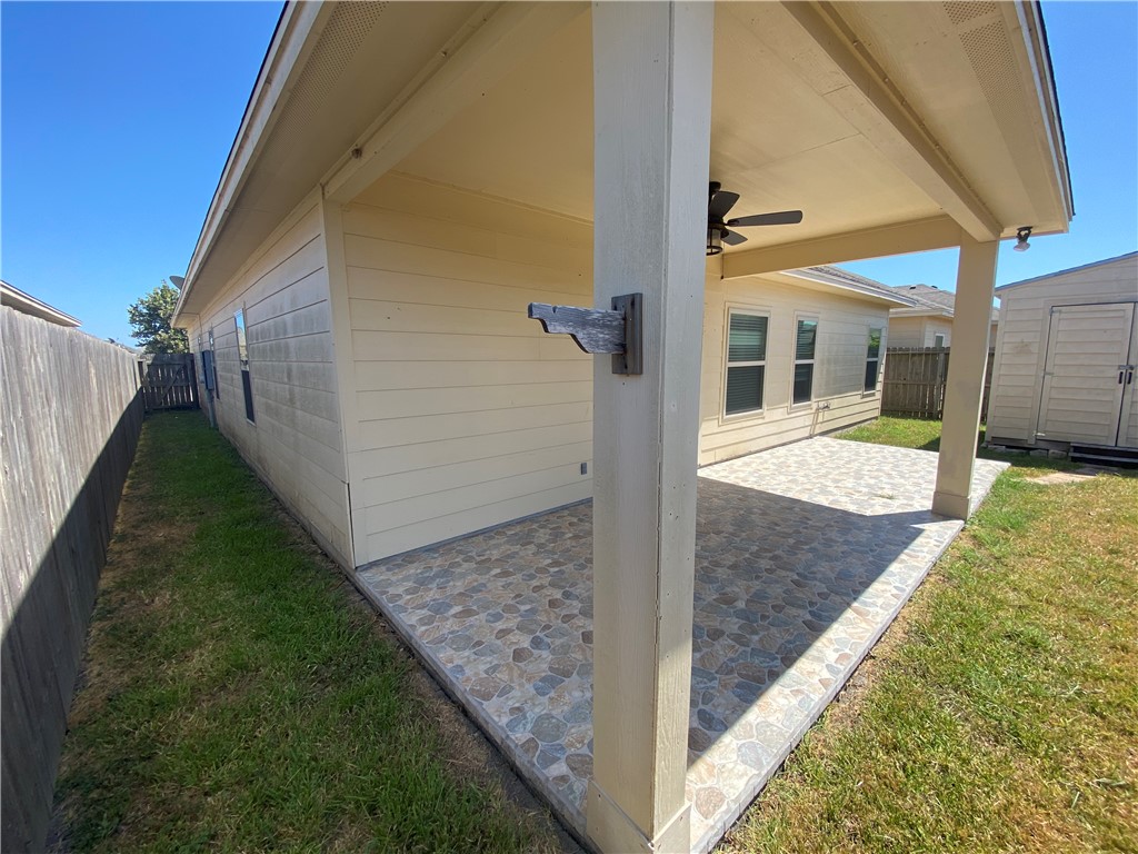 3837 Woodhouse Corpus Christi TX 78414