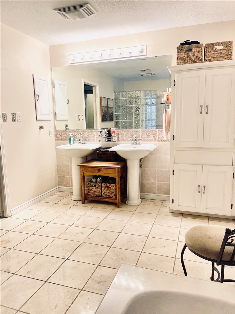 3637 Castle River Drive Corpus Christi TX 78410
