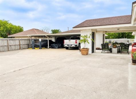 3637 Castle River Drive Corpus Christi TX 78410