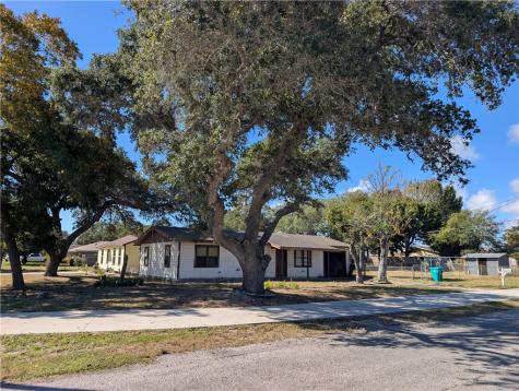 1315 W Goodnight Avenue Aransas Pass TX 78336