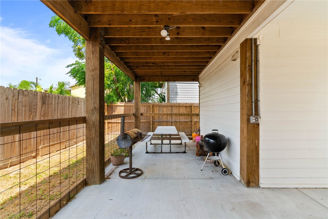209 Las Palmas Drive Corpus Christi TX 78418