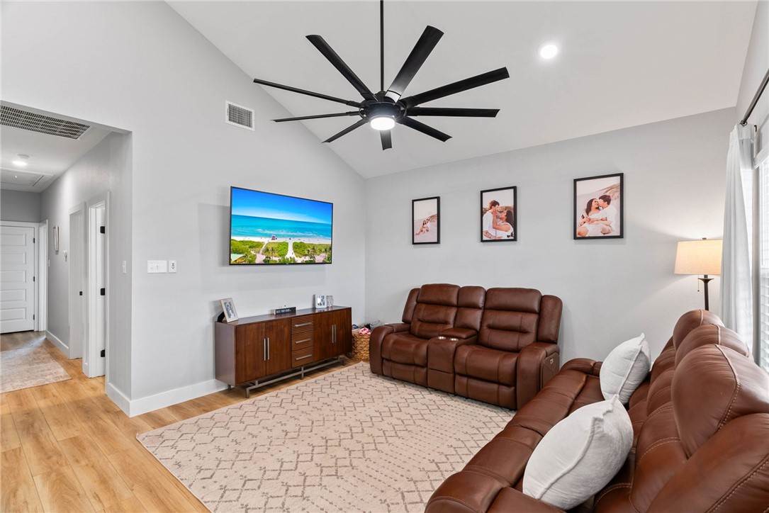 209 Las Palmas Drive Corpus Christi TX 78418
