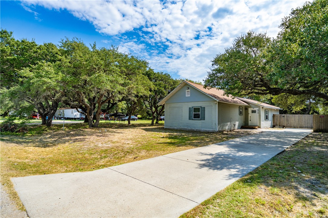 2914 Hackberry Avenue Ingleside TX 78362