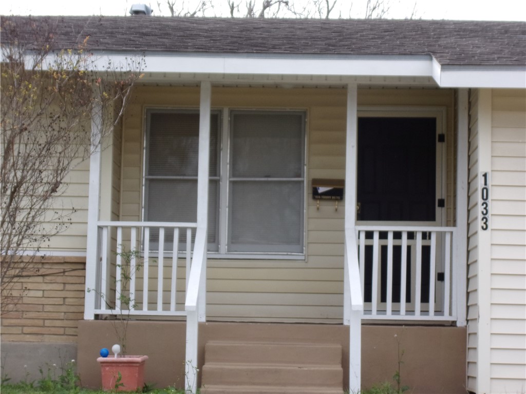 1033 Vernon Drive Corpus Christi TX 78407