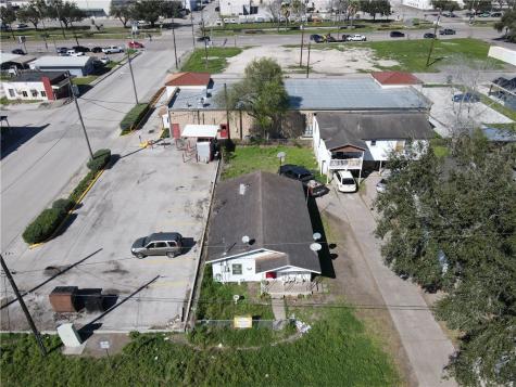 405 & 409 Chaparral Street Alice TX 78332