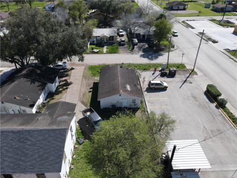 405 & 409 Chaparral Street Alice TX 78332