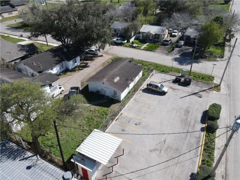405 & 409 Chaparral Street Alice TX 78332