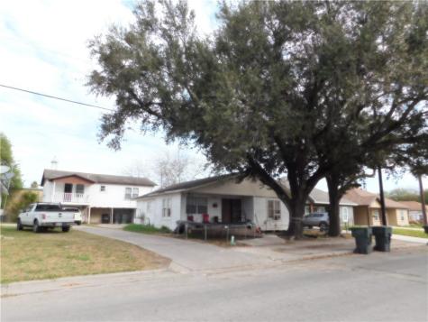 405 & 409 Chaparral Street Alice TX 78332