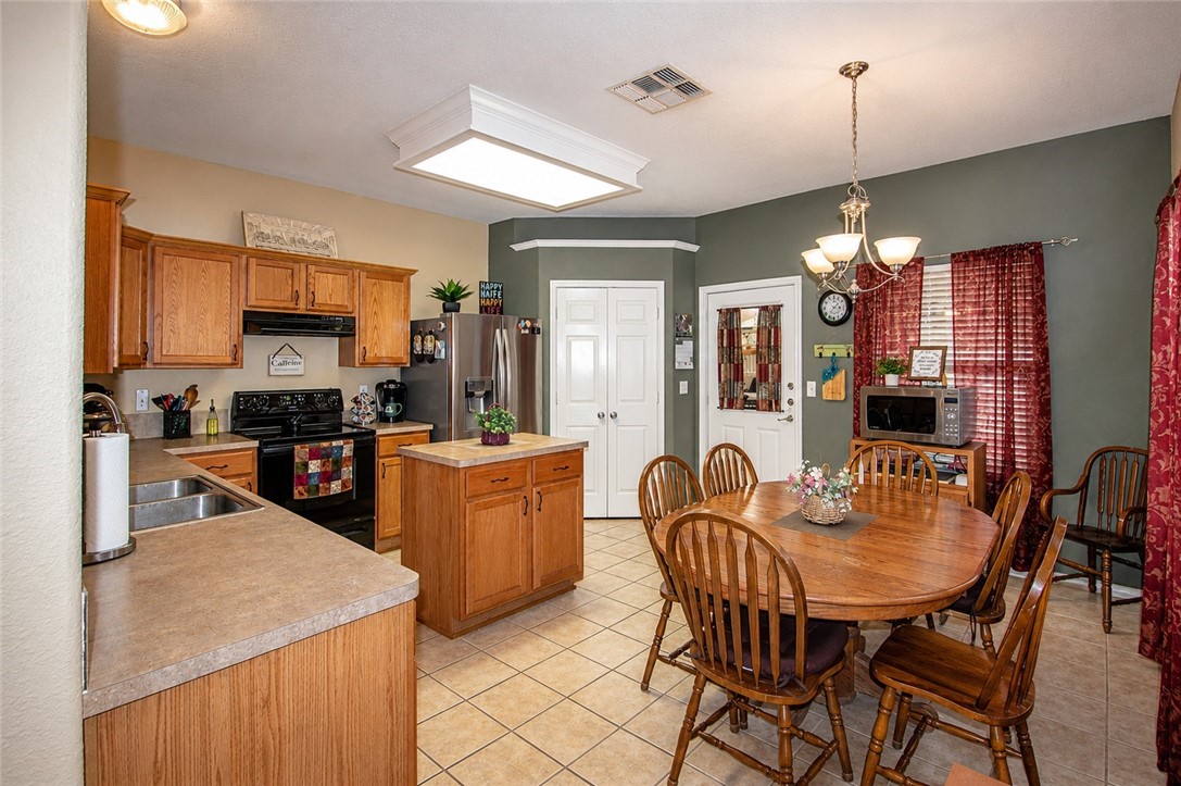 2021 Overland Trail Corpus Christi TX 78410