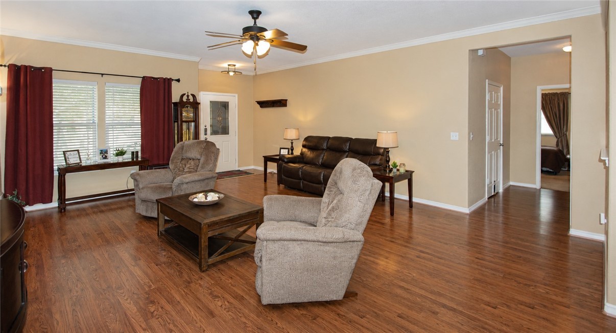 2021 Overland Trail Corpus Christi TX 78410