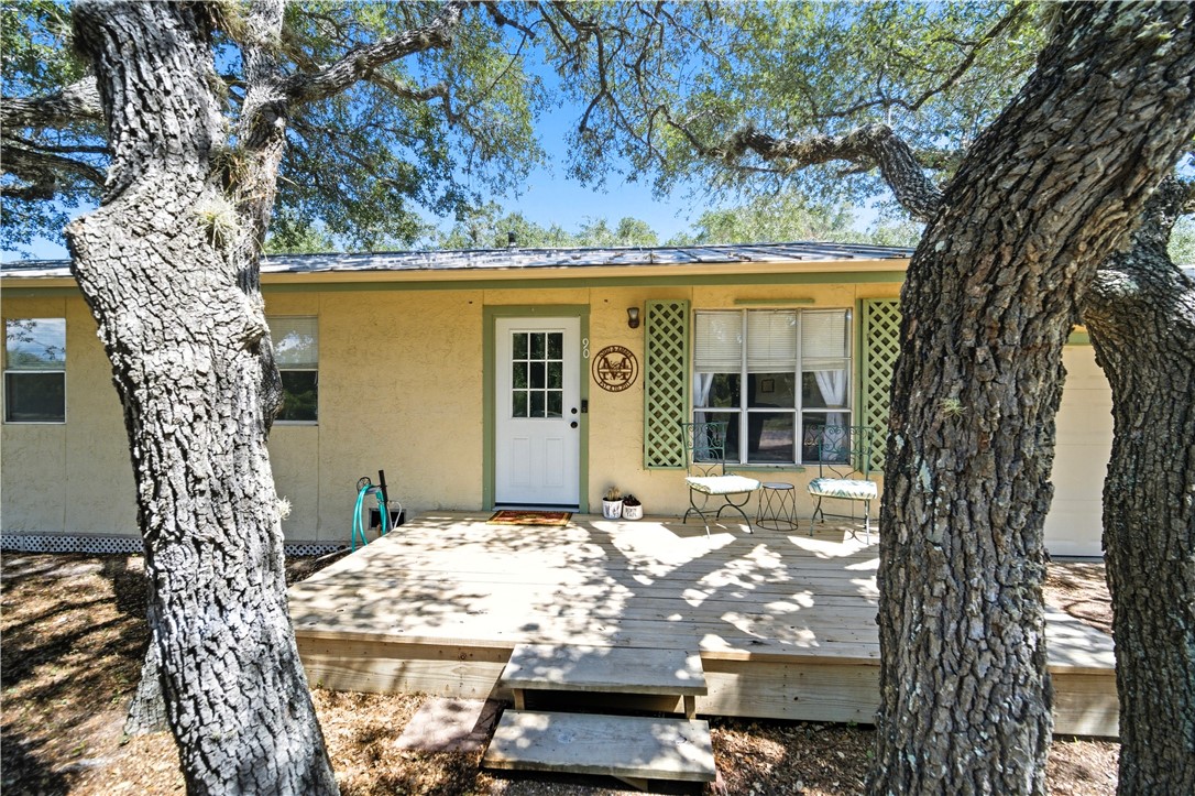 90 Griffith Drive Rockport TX 78382