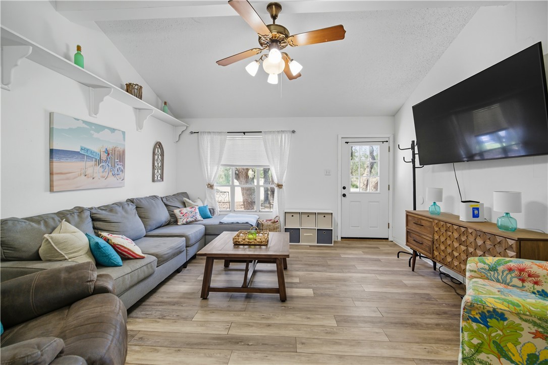 90 Griffith Drive Rockport TX 78382