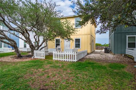 4212 S Highway 35 16 Rockport TX 78382