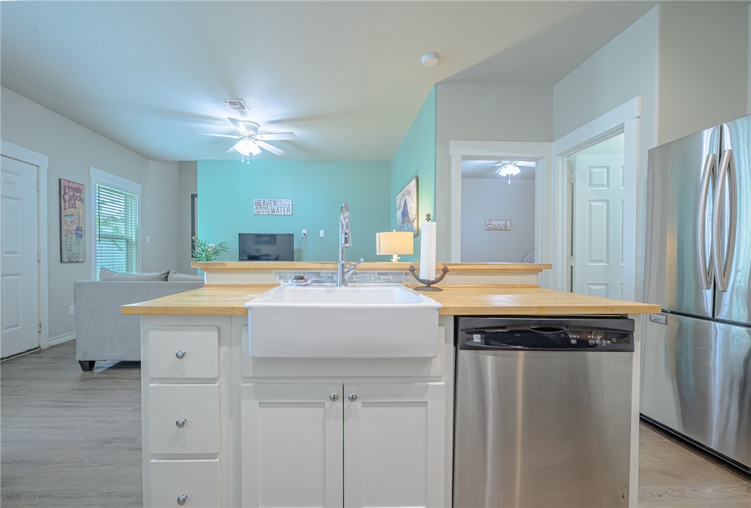 4212 S Hwy 35 16 Rockport TX 78382
