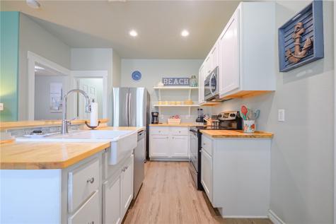 4212 S Highway 35 16 Rockport TX 78382