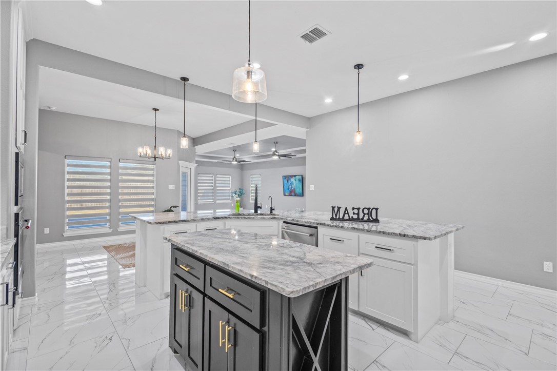 2626 Lannister Lane Corpus Christi TX 78415