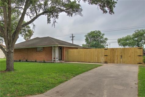 317 Seale Avenue Kingsville TX 78363