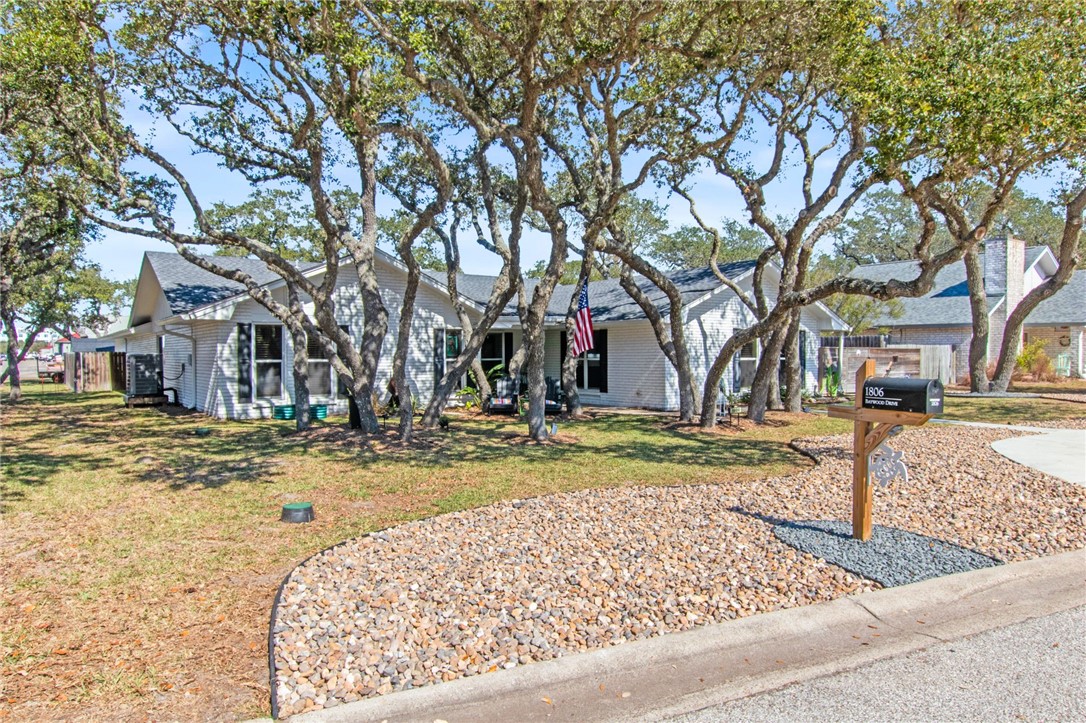 1806 Baywood Drive Rockport TX 78382