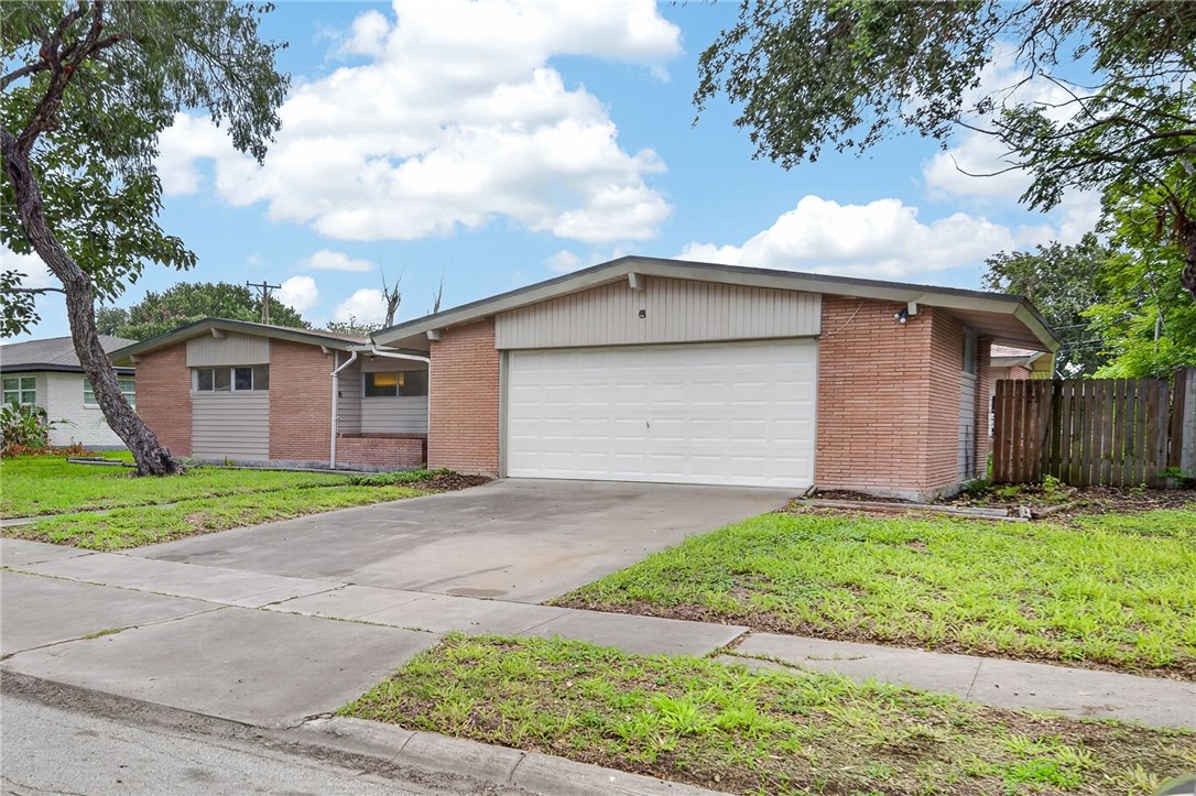 3330 Casa Rosa Drive Corpus Christi TX 78411