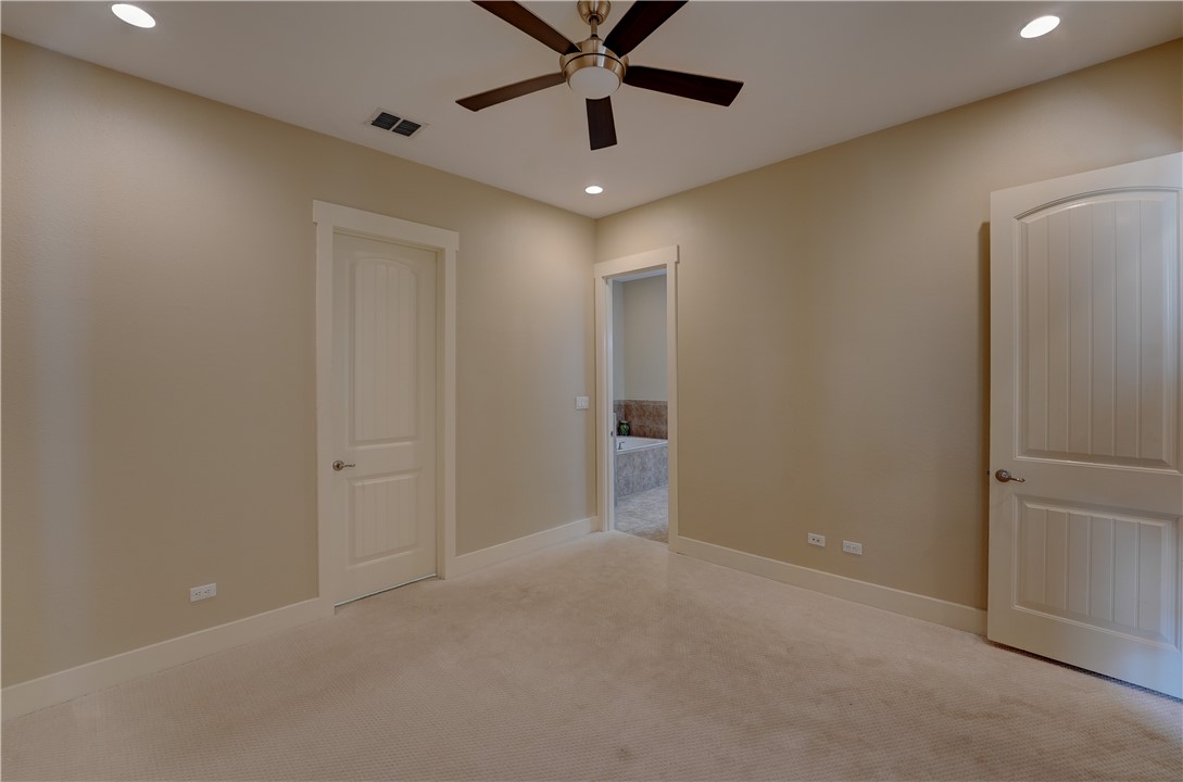 107 Frontenac Rockport TX 78382