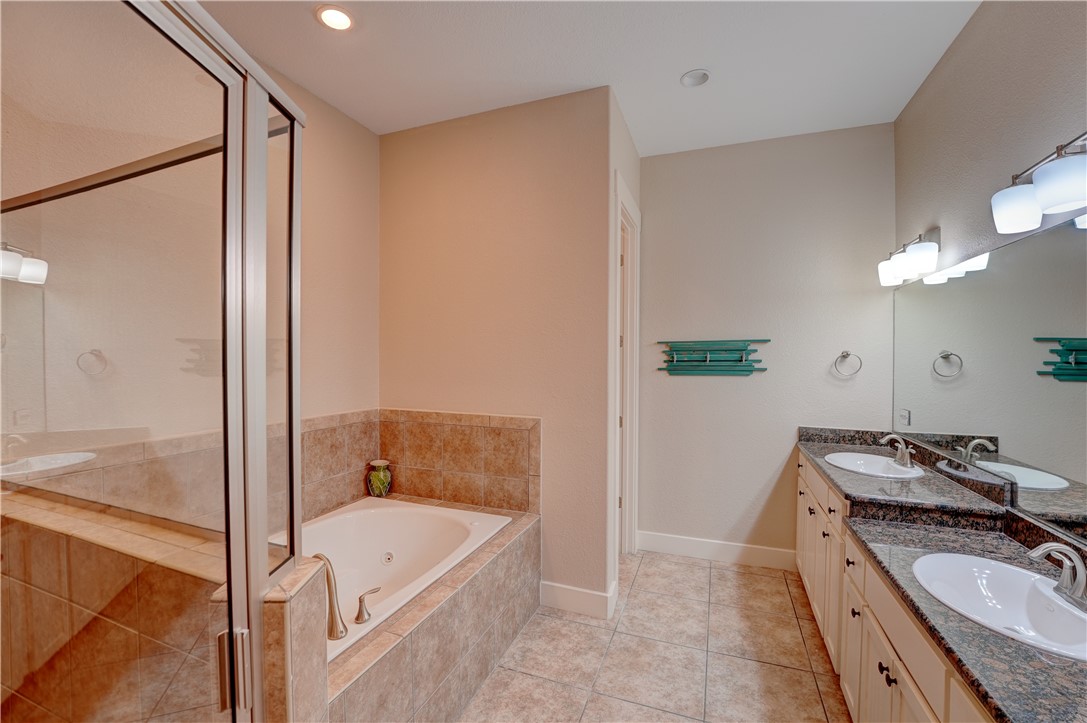 107 Frontenac Rockport TX 78382