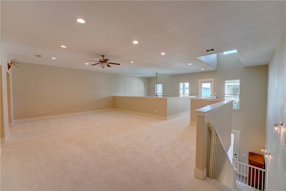 107 Frontenac Rockport TX 78382