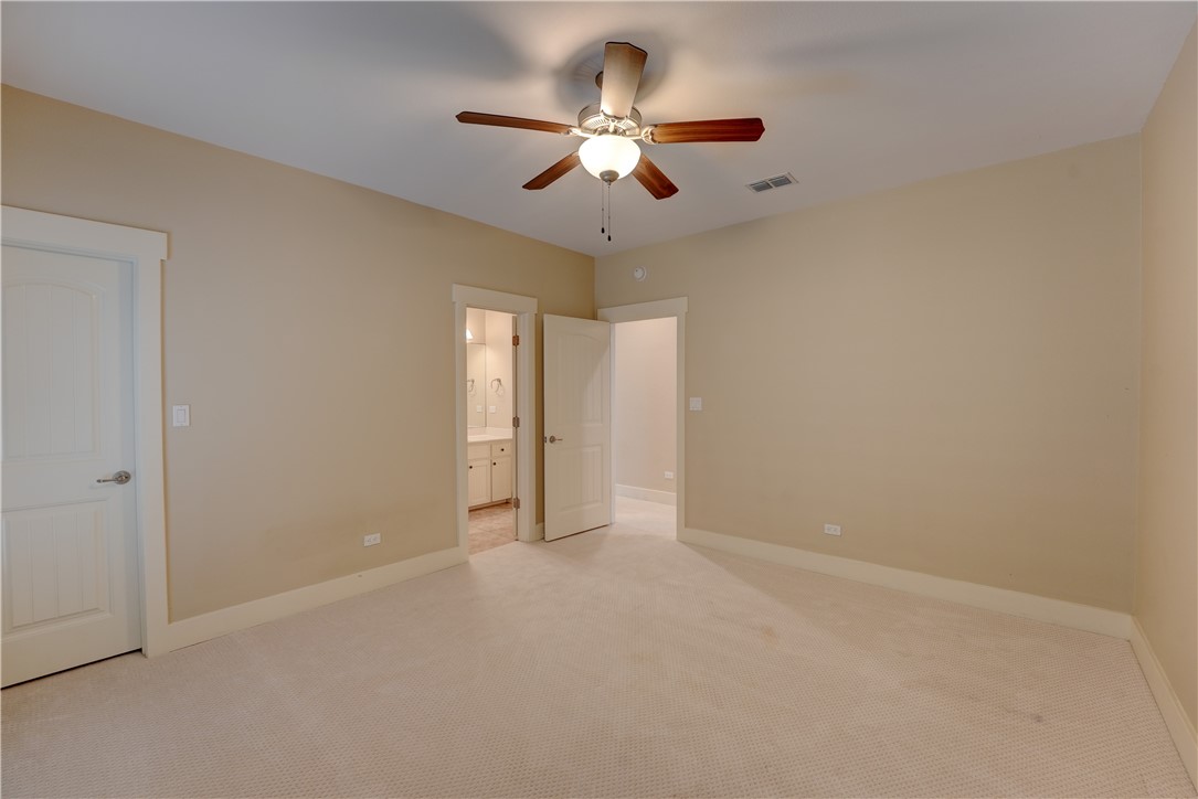 107 Frontenac Rockport TX 78382