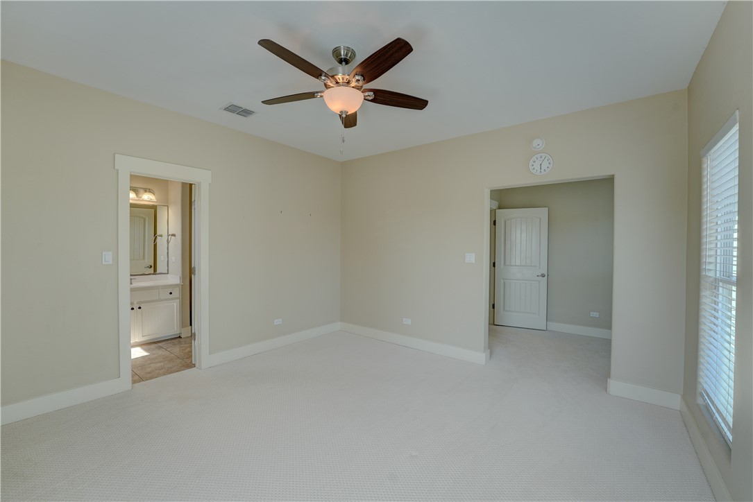107 Frontenac Rockport TX 78382