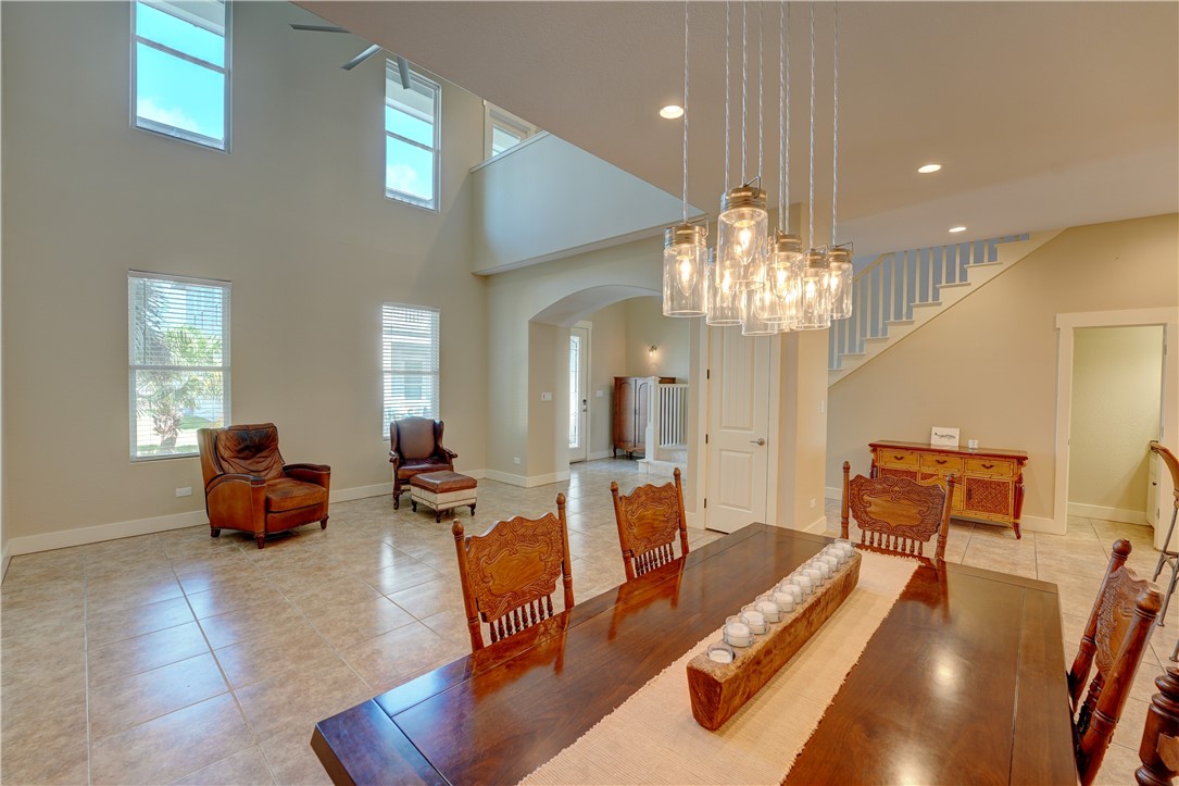 107 Frontenac Rockport TX 78382