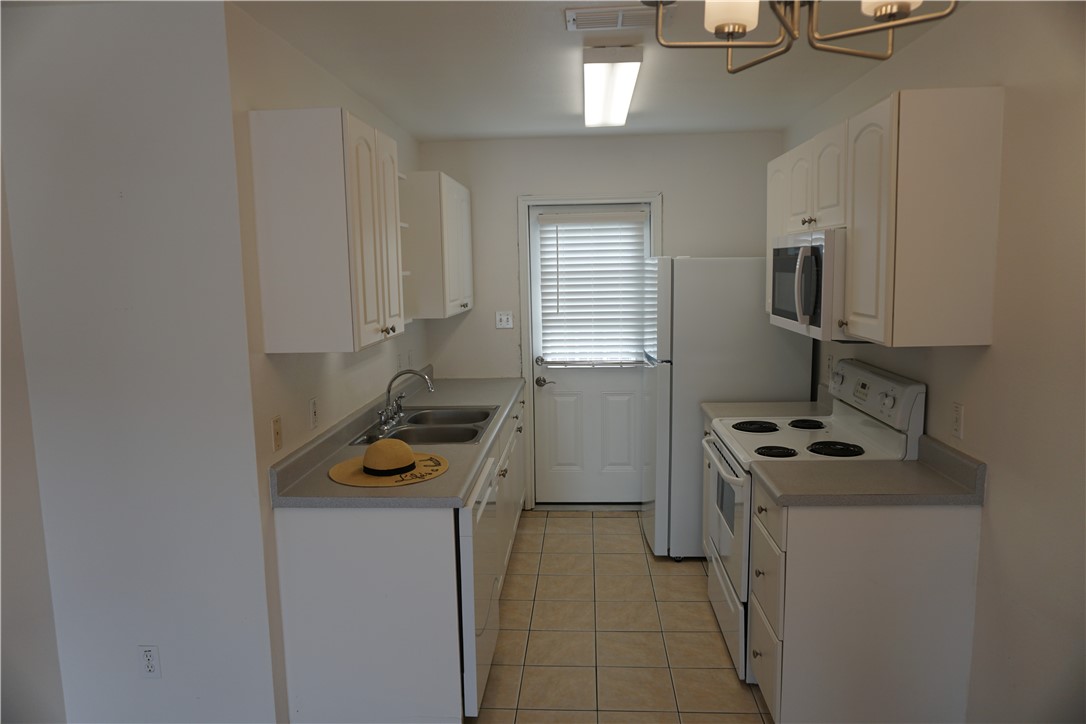 430 Knickerbocker Street 10 Corpus Christi TX 78418