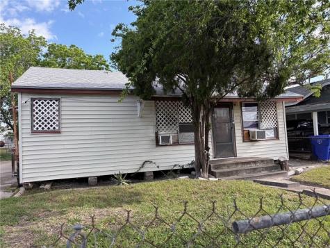 3626 Fairchild Street Corpus Christi TX 78405