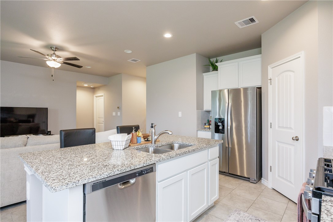 1257 Carnaby Street Corpus Christi TX 78415