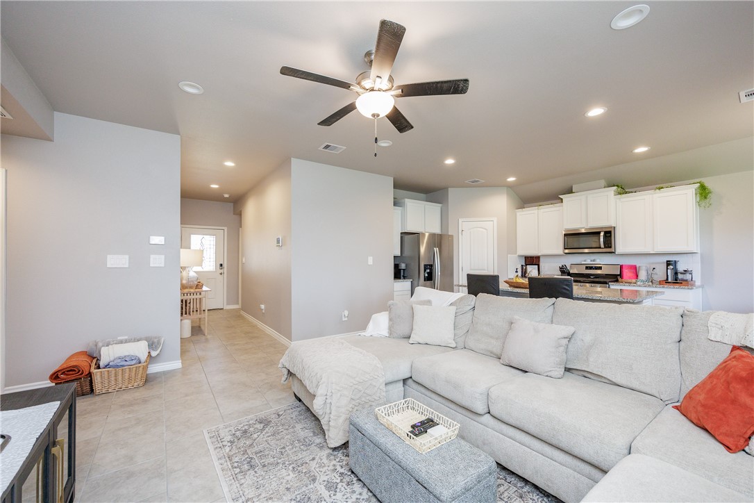 1257 Carnaby Street Corpus Christi TX 78415