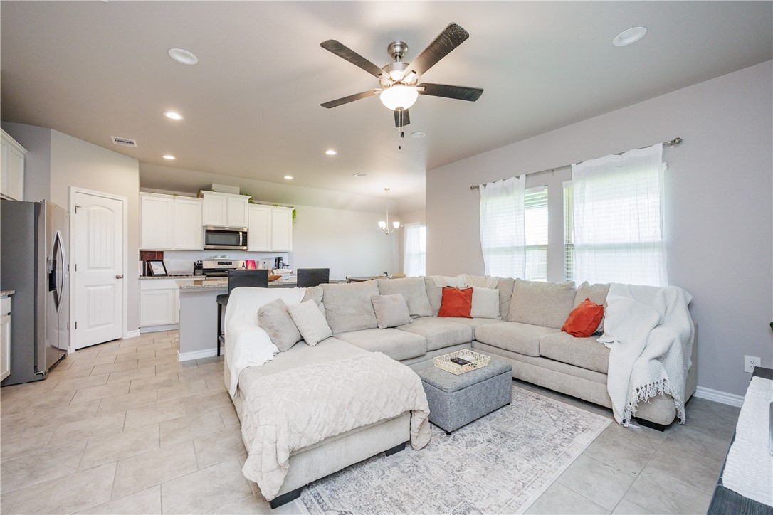 1257 Carnaby Street Corpus Christi TX 78415