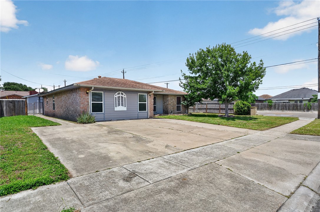 10502 Hemlock Corpus Christi TX 78410