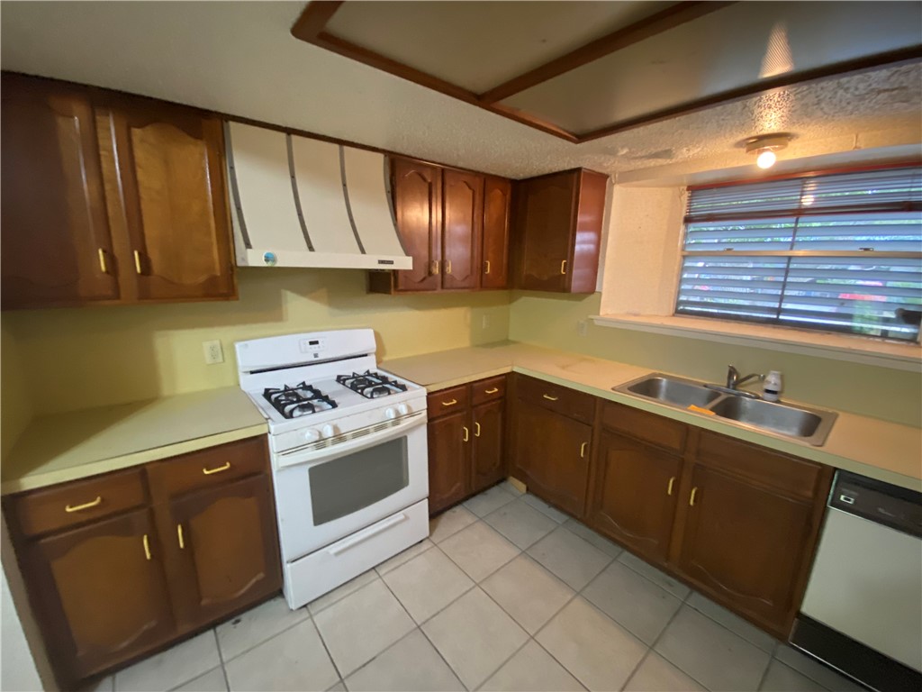 3710 Mendenhall Drive Corpus Christi TX 78415