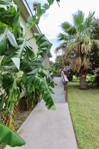 118 Salt Lake Rockport TX 78382