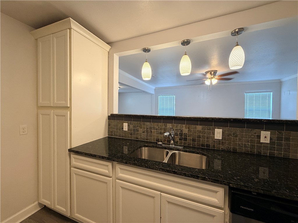 3529 Topeka Street Corpus Christi TX 78411