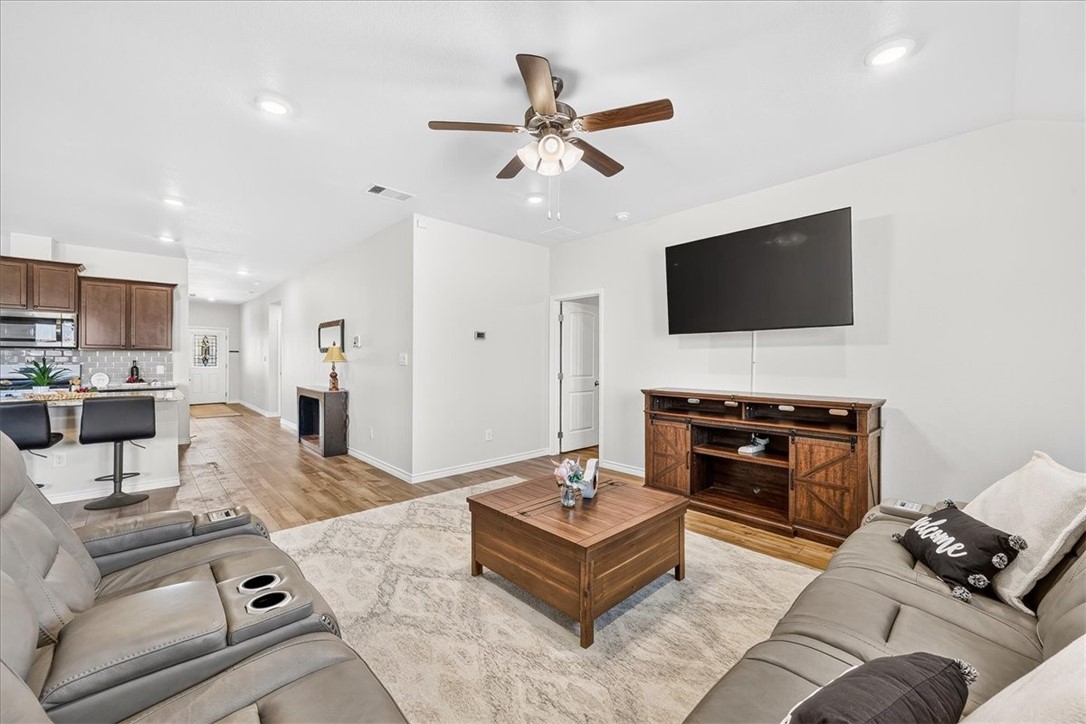 1118 Thames Chase Drive Corpus Christi TX 78415