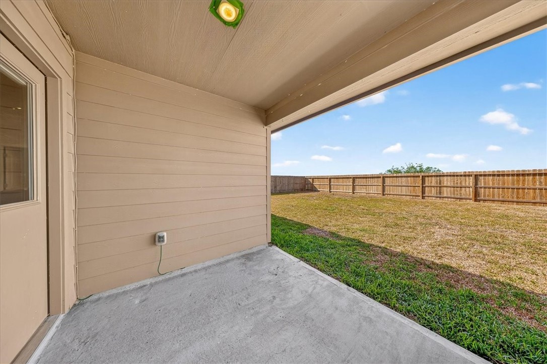 1118 Thames Chase Drive Corpus Christi TX 78415