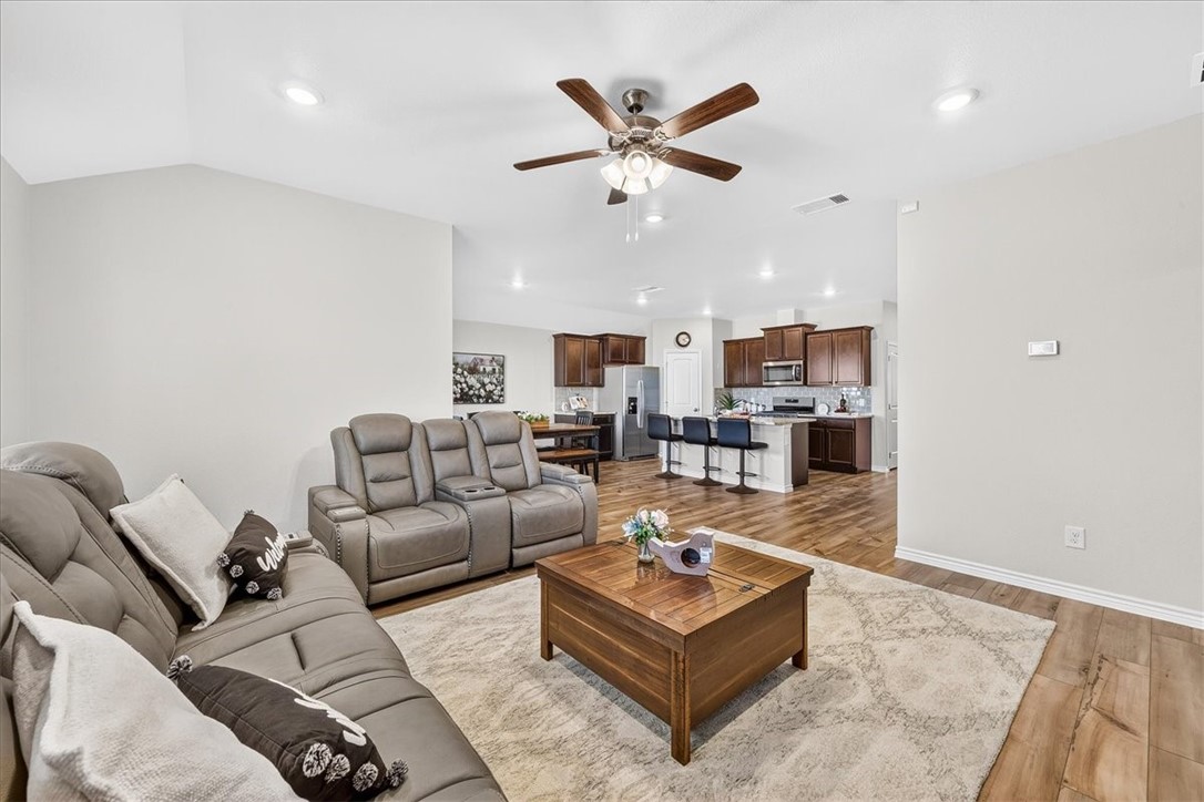 1118 Thames Chase Drive Corpus Christi TX 78415