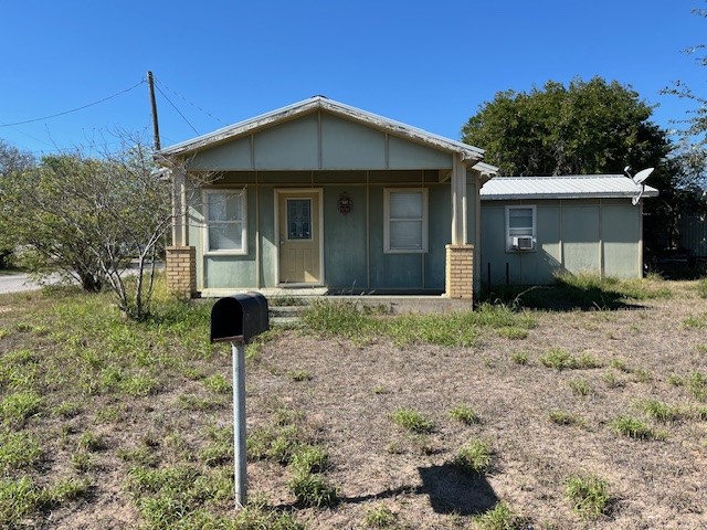 1001 N Elm Avenue Hebbronville TX 78361