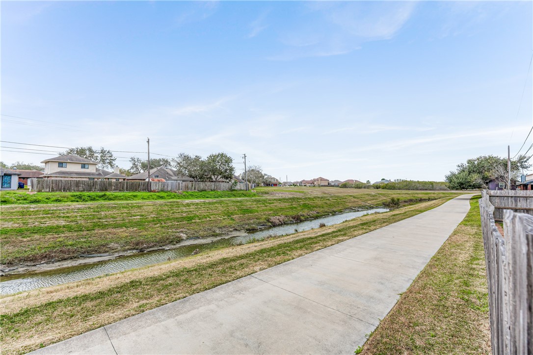 7306 Sun Valley Drive Corpus Christi TX 78413