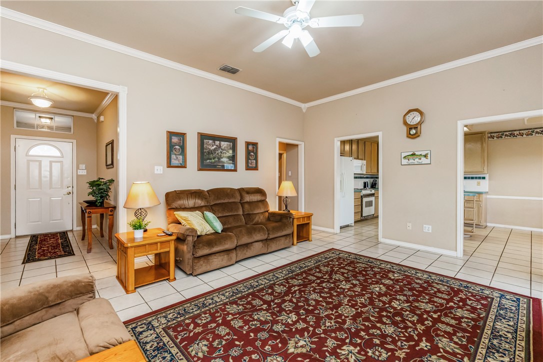7306 Sun Valley Drive Corpus Christi TX 78413
